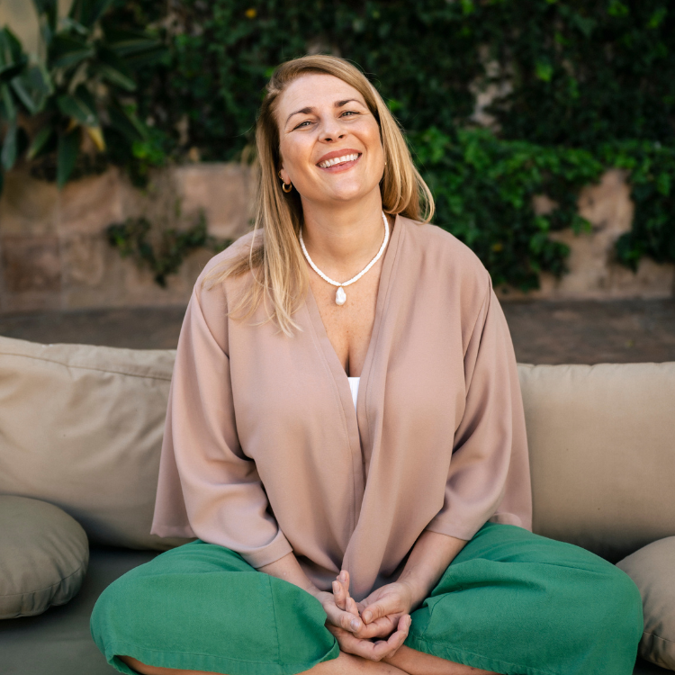 Meditation & Hypnose Sessions für dein Happiest 2024